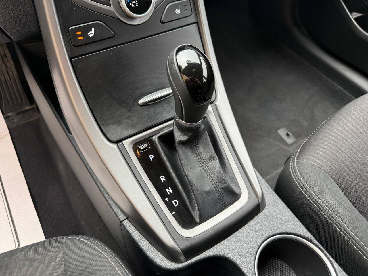 2016 Hyundai Elantra 4DR SDN AUTO GL Photo