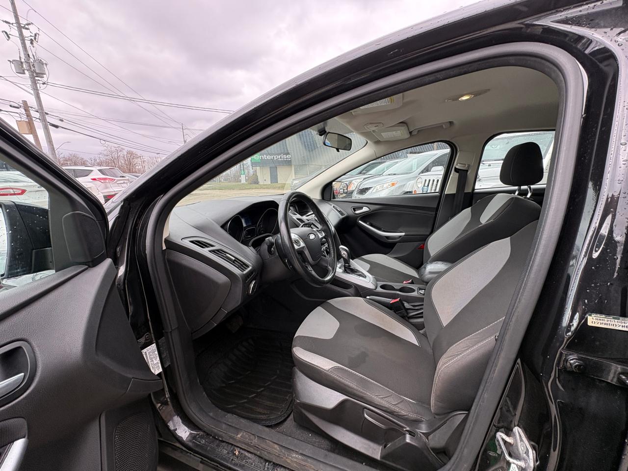 2012 Ford Focus SE - Safety Included and 1-Year Powertrain Warranty Photo