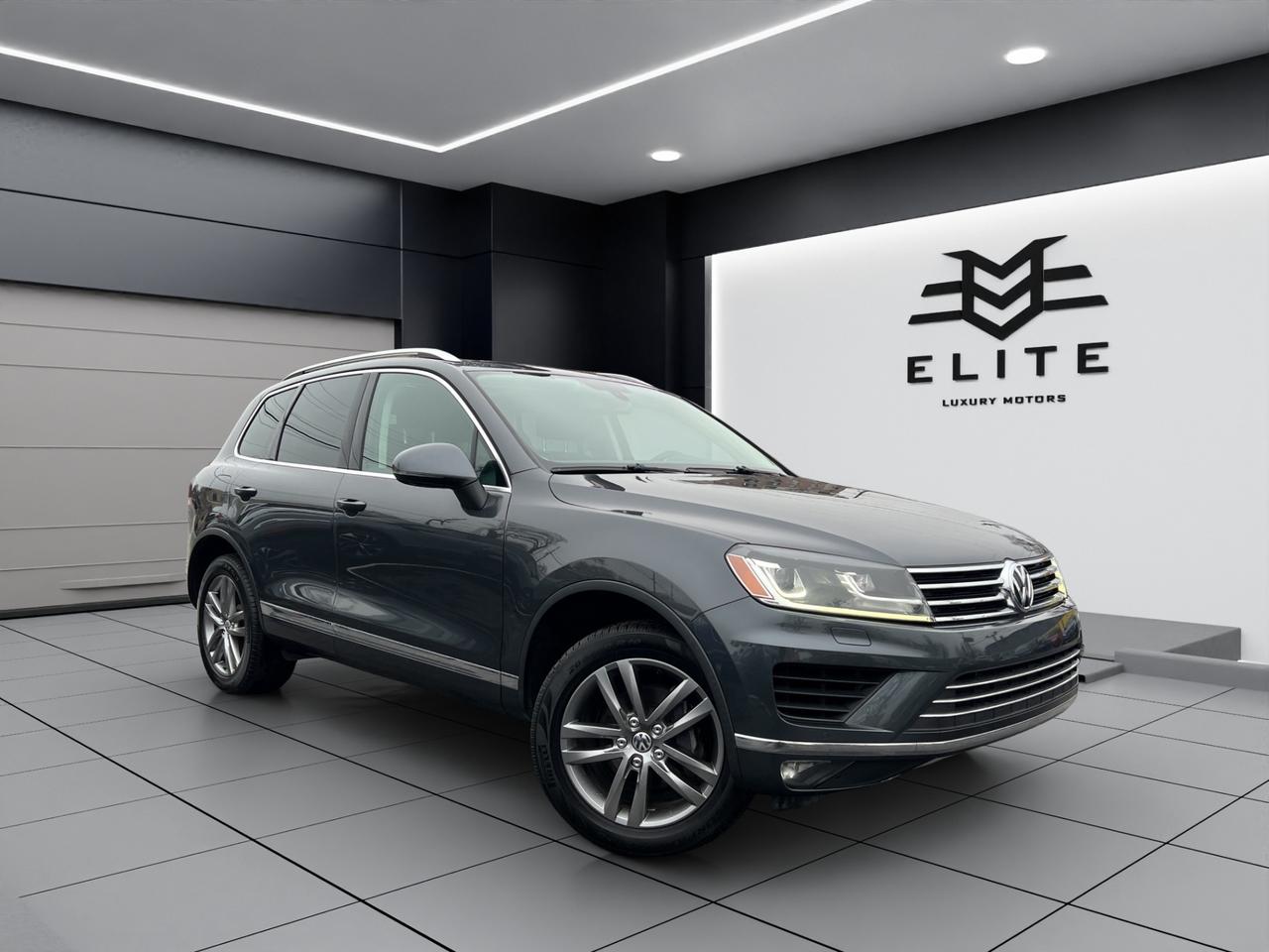 2016 Volkswagen Touareg V6 Highline Pkg - Leather - Awd - Navi !! Photo