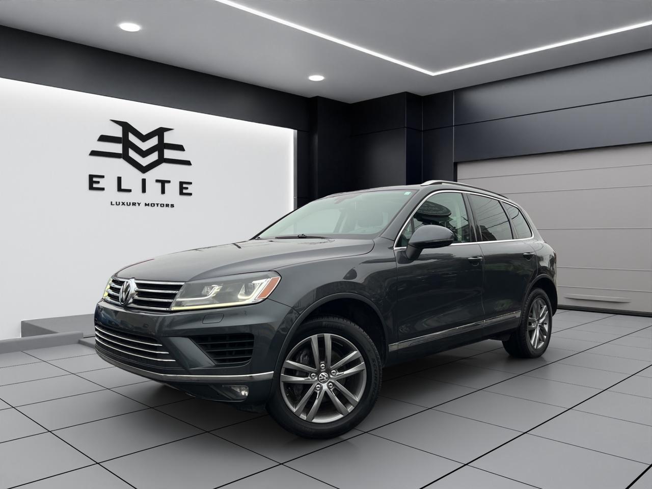2016 Volkswagen Touareg V6 Highline Pkg - Leather - Awd - Navi !! Photo