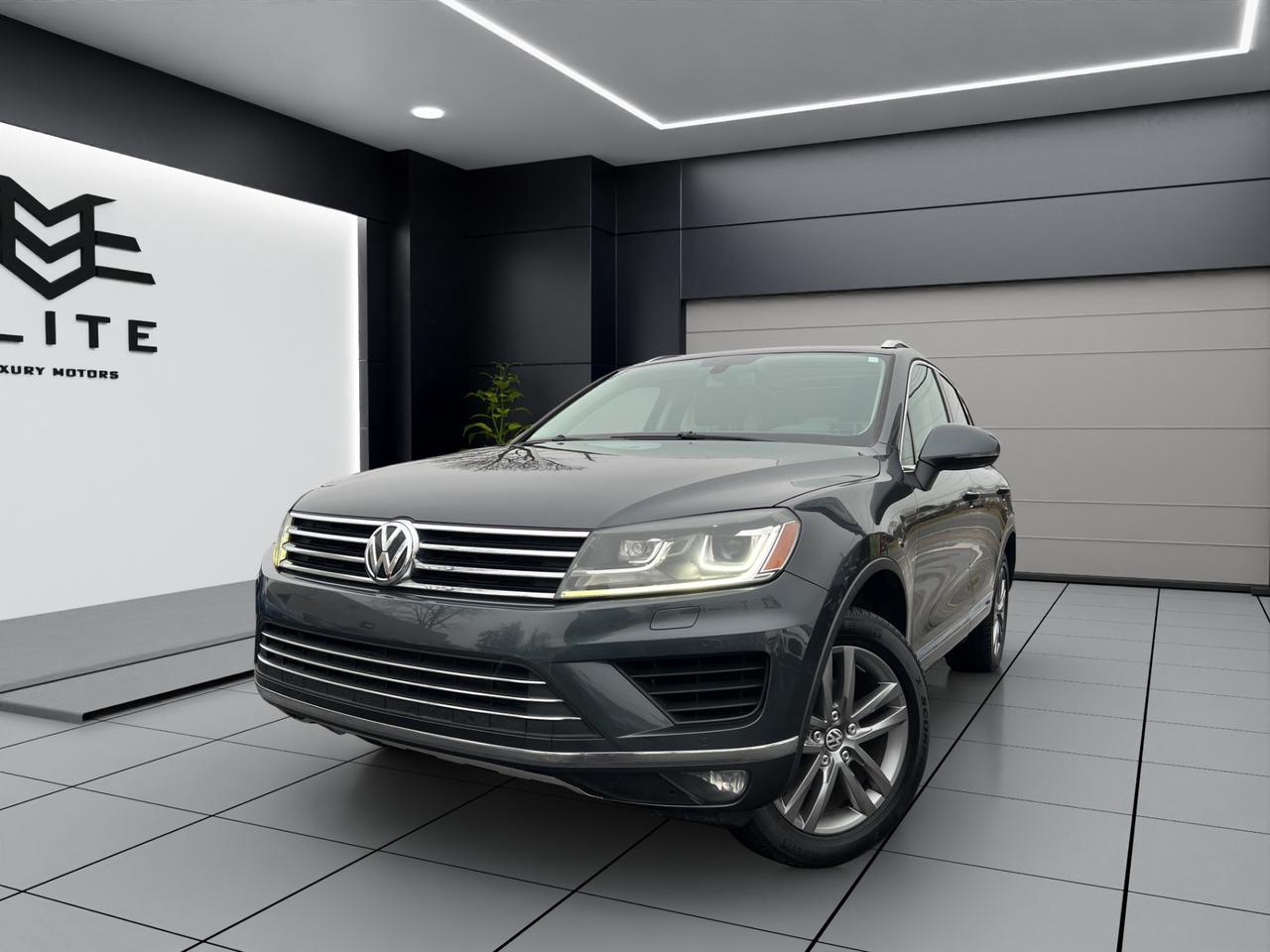 2016 Volkswagen Touareg V6 Highline Pkg - Leather - Awd - Navi !! Photo