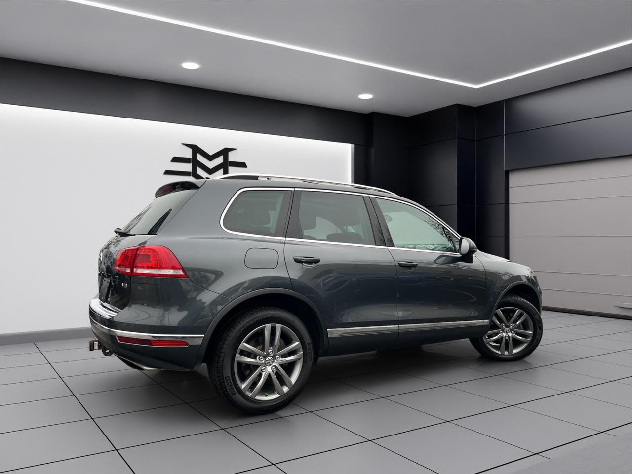 2016 Volkswagen Touareg V6 Highline Pkg - Leather - Awd - Navi !! Photo