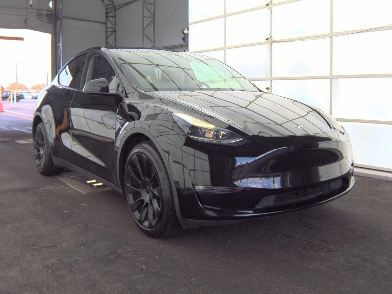 2023 Tesla Model Y LONG RANGE AWD-DUAL MOTOR-CERTIFIED Photo2