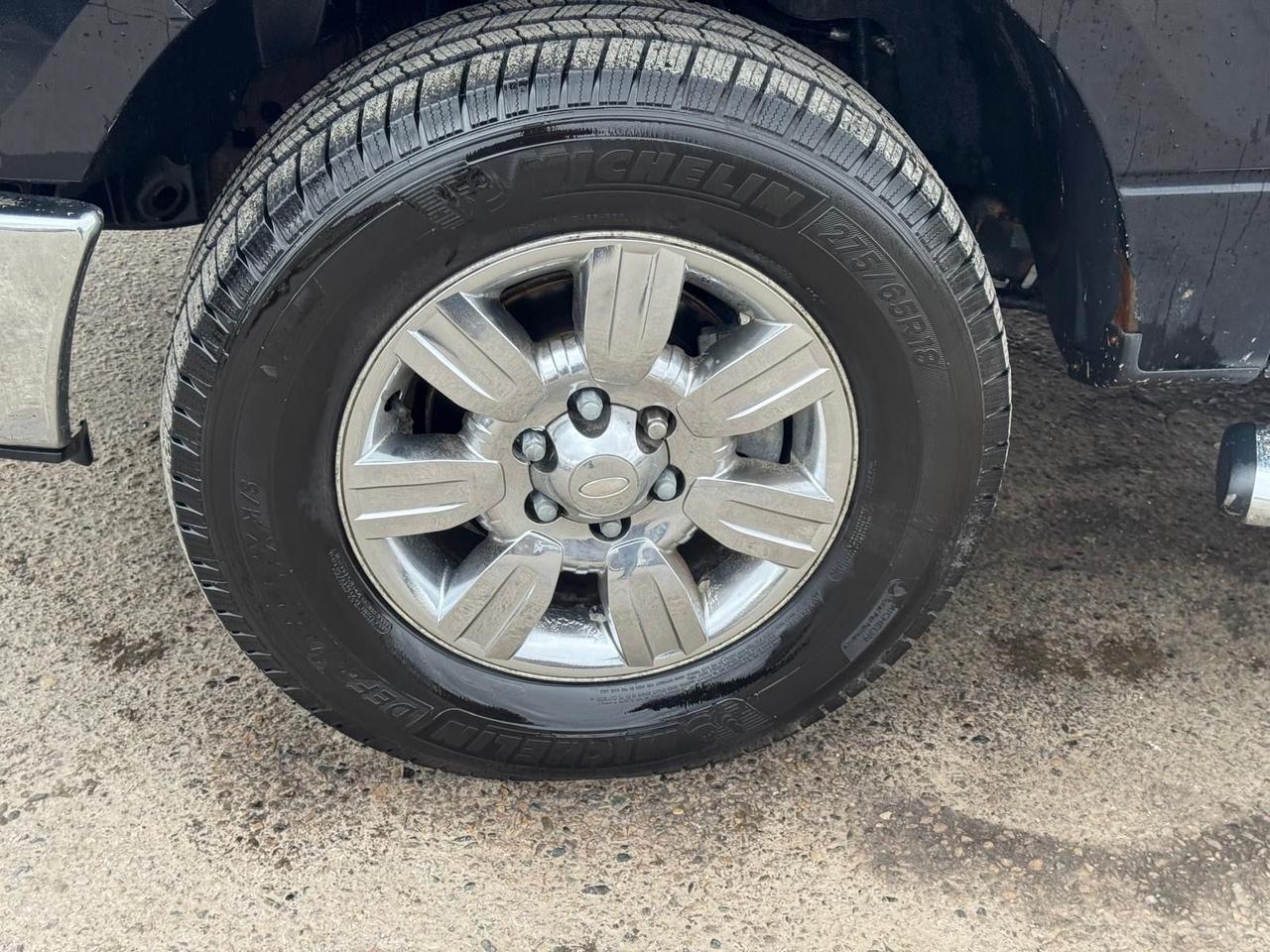 2009 Ford F-150 XLT, 5.4 V8, WELL MAINTAINED, 4X4, TOPPER, CERT Photo