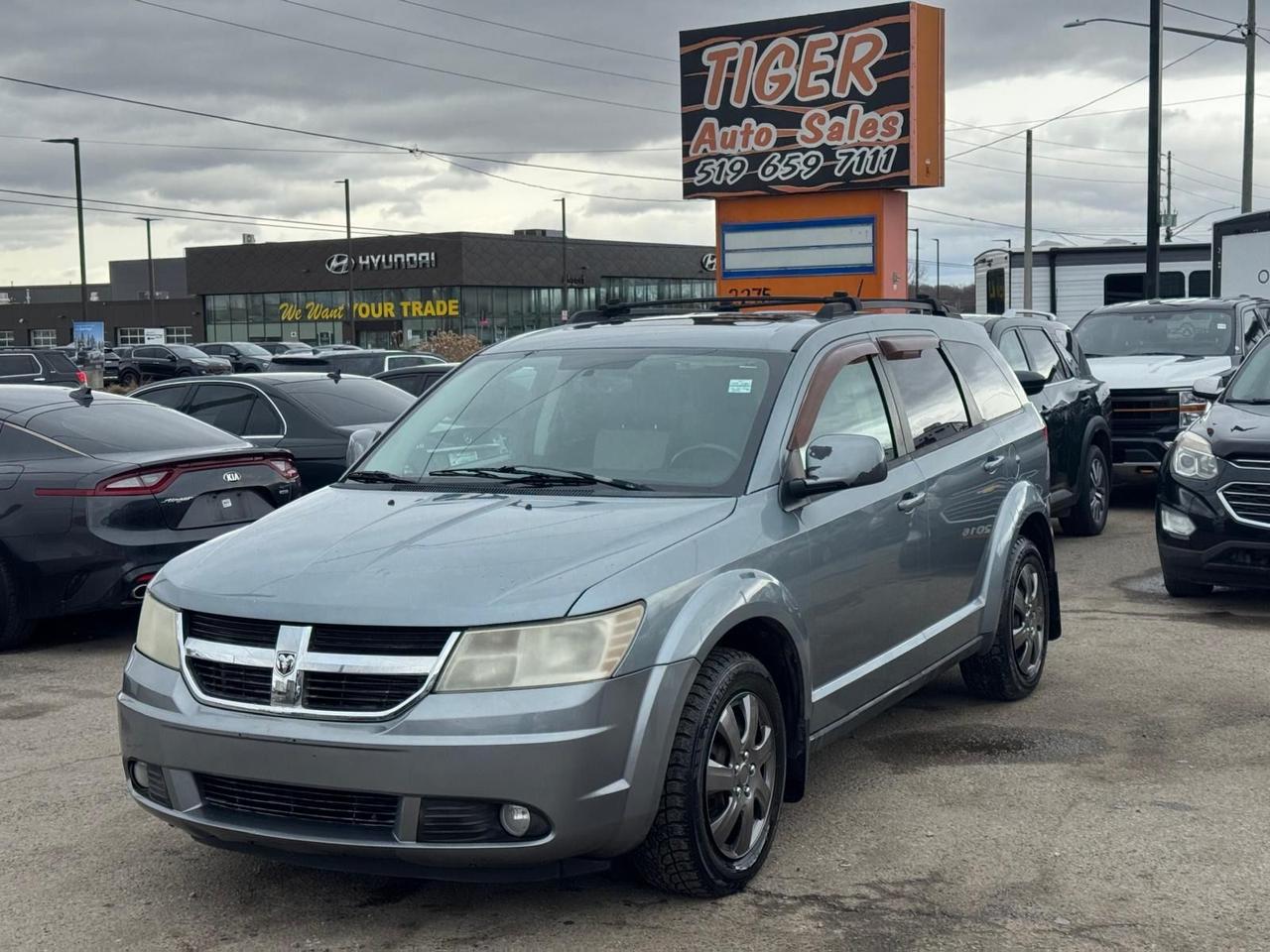 2009 Dodge Journey SXT, AUTO, ONLY 69KMS, V6, VERY CLEAN, CERTIFIED Photo