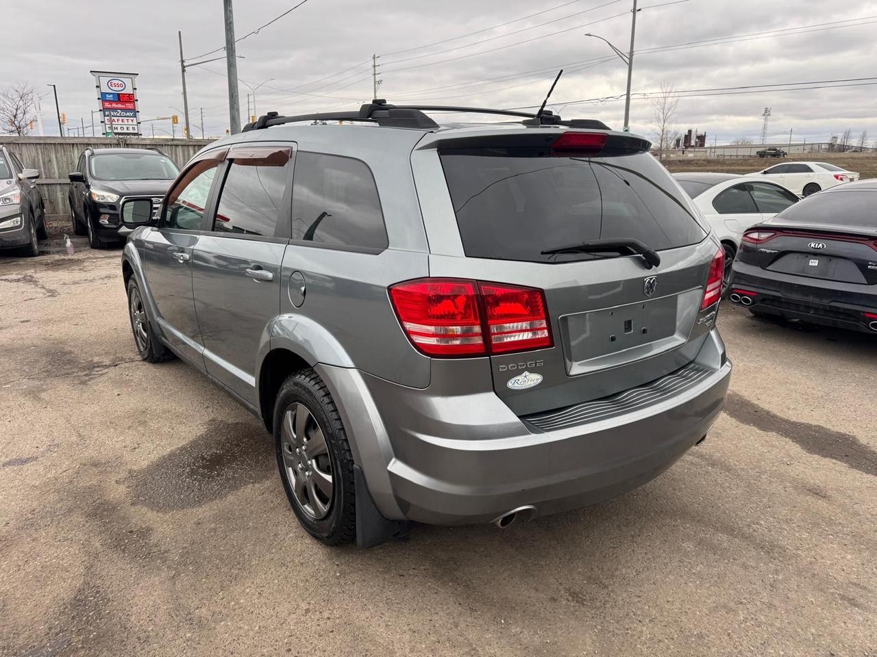 2009 Dodge Journey SXT, AUTO, ONLY 69KMS, V6, VERY CLEAN, CERTIFIED Photo