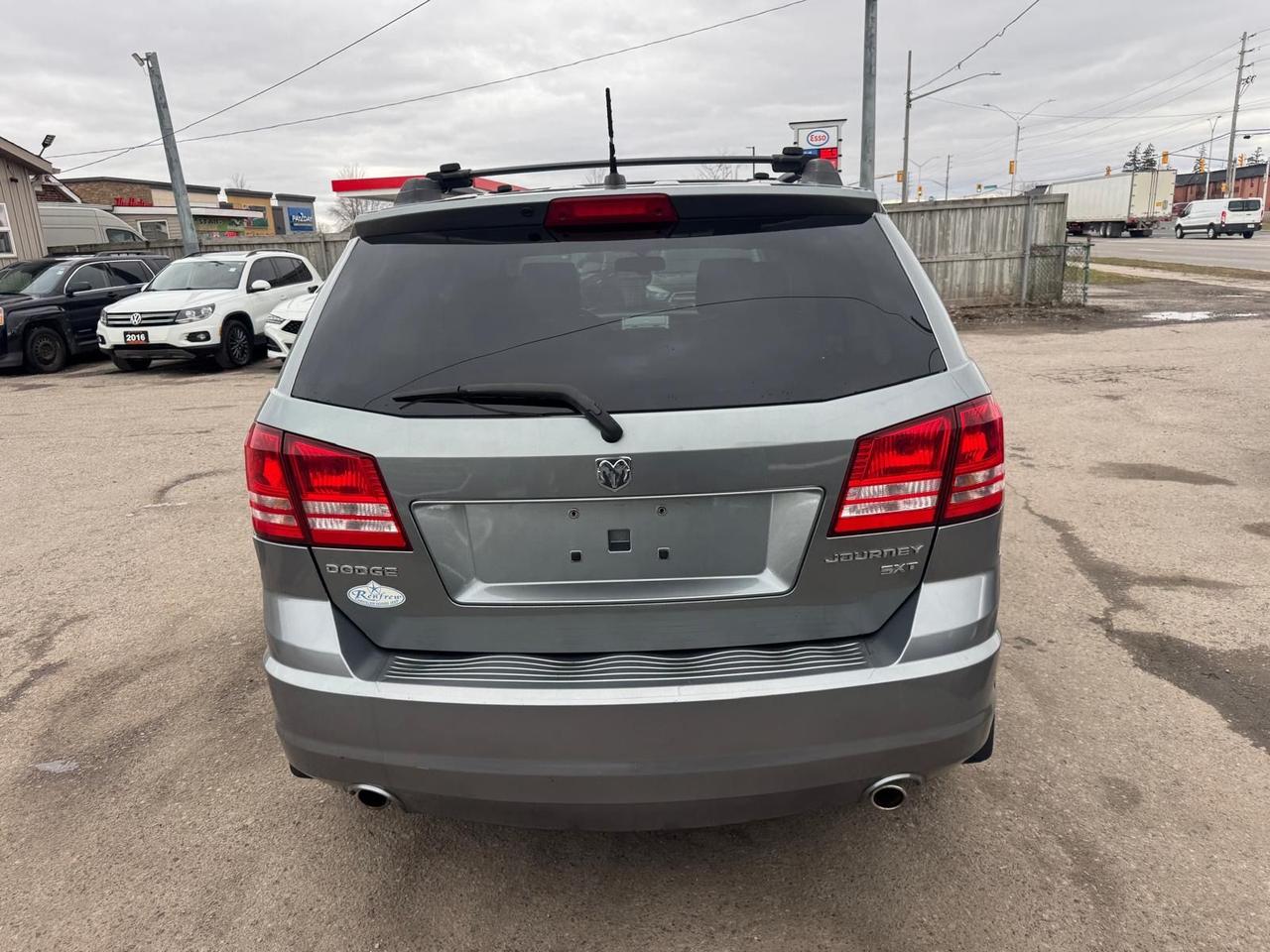 2009 Dodge Journey SXT, AUTO, ONLY 69KMS, V6, VERY CLEAN, CERTIFIED Photo