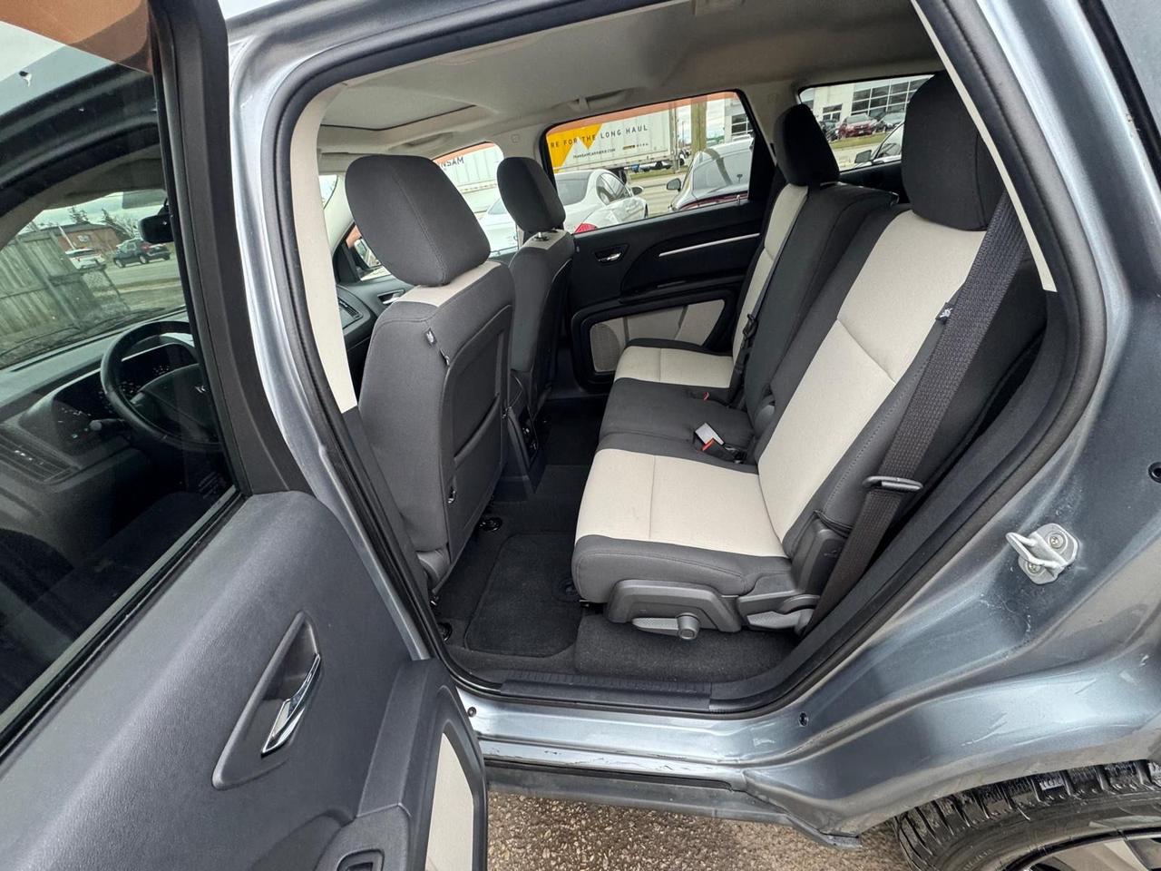 2009 Dodge Journey SXT, AUTO, ONLY 69KMS, V6, VERY CLEAN, CERTIFIED Photo