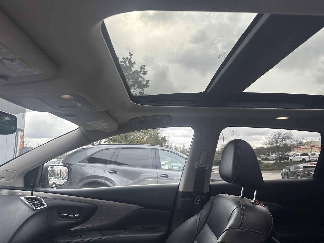 2016 Nissan Murano SL - Photo #2