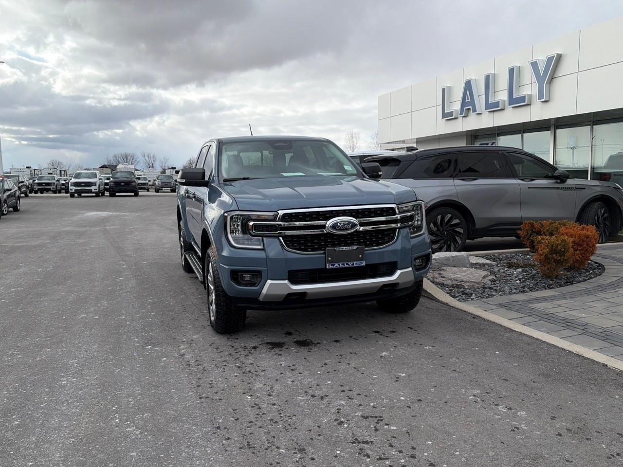 2025 Ford Ranger XLT 4WD SuperCrew 5' Box Photo0