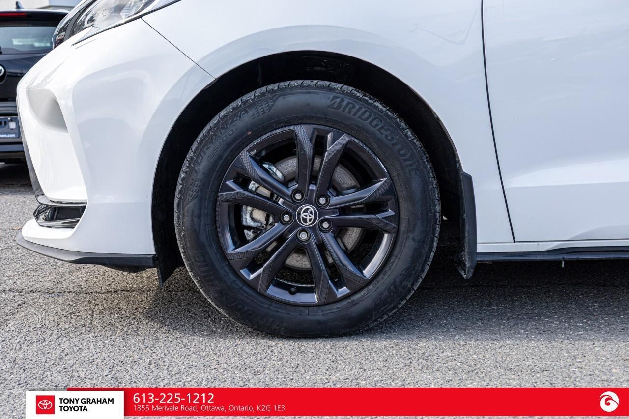 2025 Toyota Sienna XSE 7-Passenger Photo