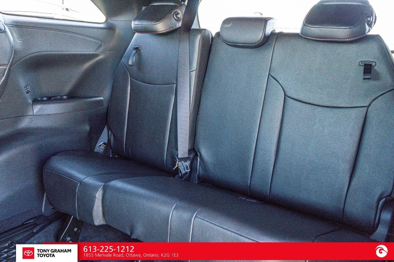 2025 Toyota Sienna XSE 7-Passenger Photo