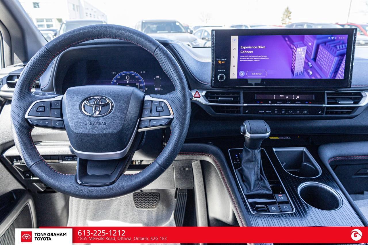 2025 Toyota Sienna XSE 7-Passenger Photo