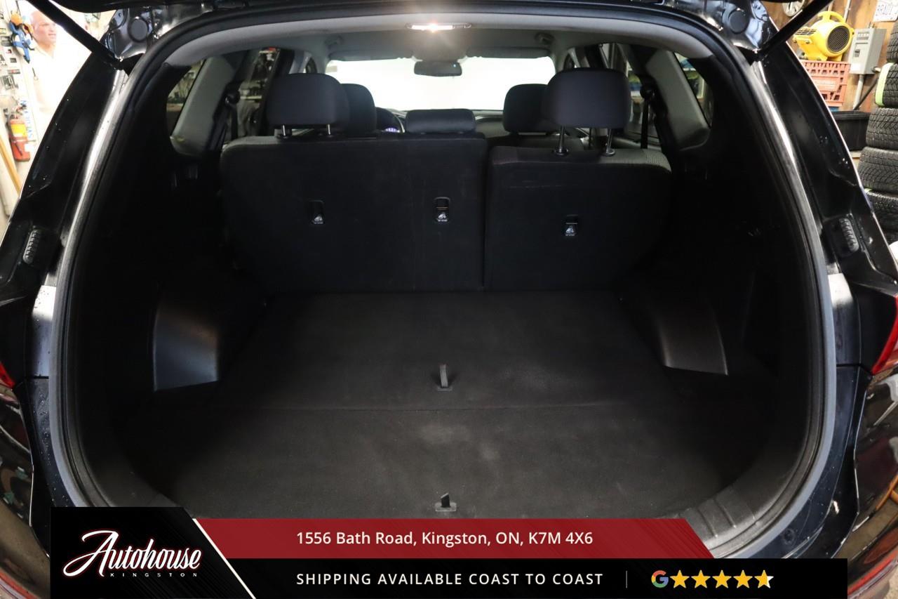 2020 Hyundai Santa Fe Preferred 2.4 ALL WHEEL DRIVE - APPLE CARPLAY & ANDROID AUTO Photo