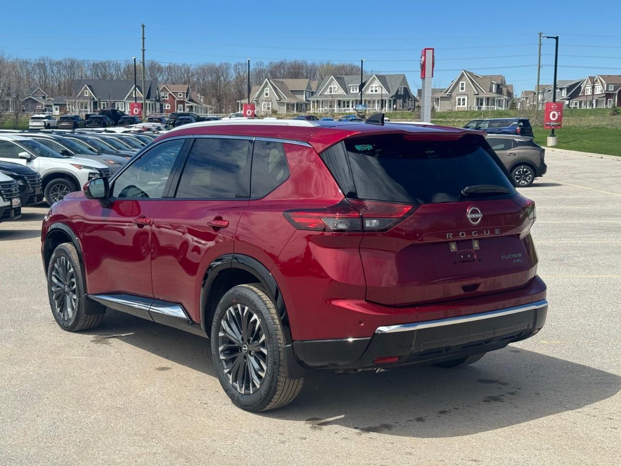 2026 Nissan Rogue AWD Platinum Photo
