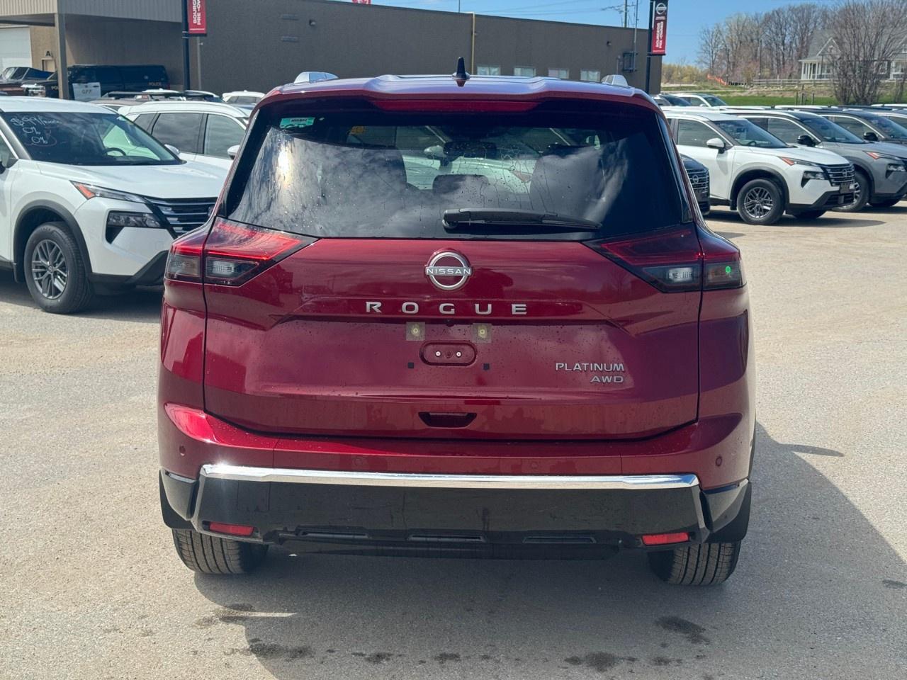 2026 Nissan Rogue AWD Platinum Photo