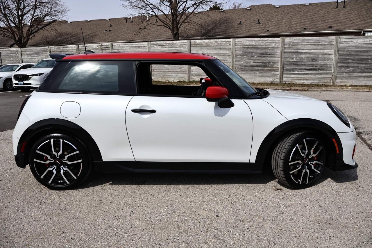 2025 MINI 3 Door John Cooper Works Photo4