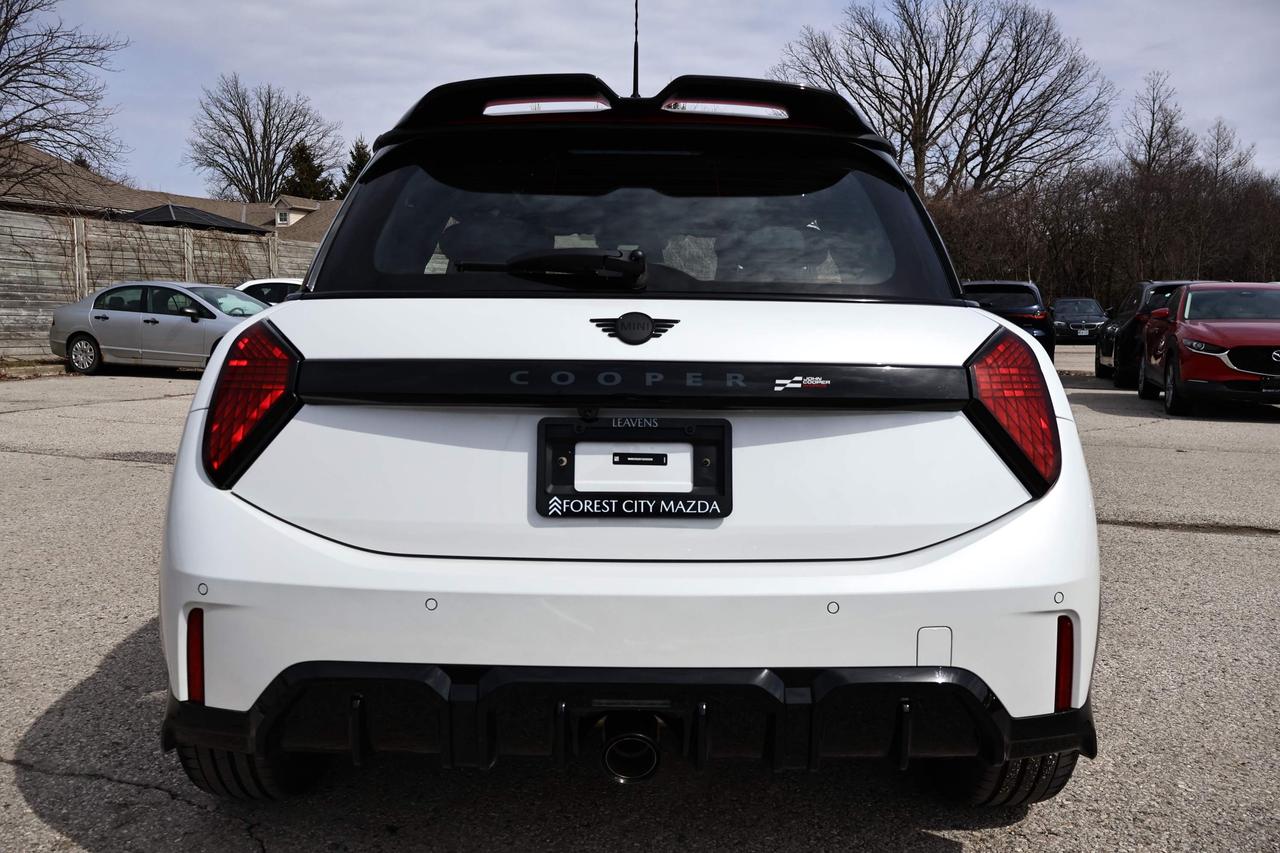 2025 MINI 3 Door John Cooper Works Photo