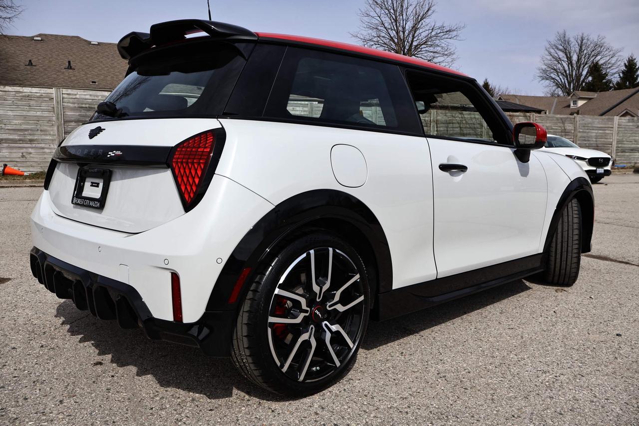 2025 MINI 3 Door John Cooper Works Photo