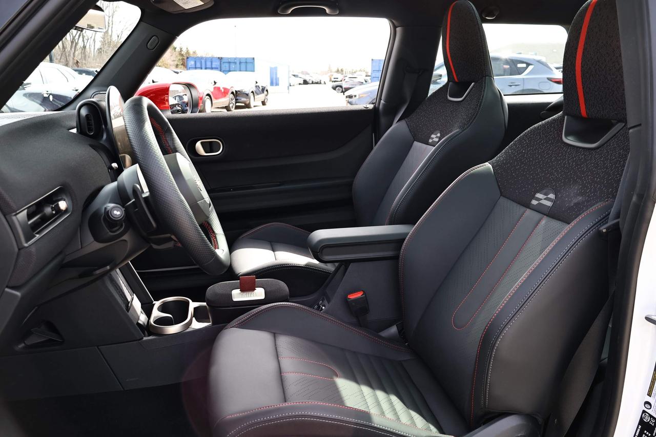 2025 MINI 3 Door John Cooper Works Photo