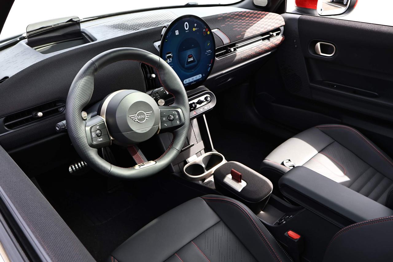 2025 MINI 3 Door John Cooper Works Photo