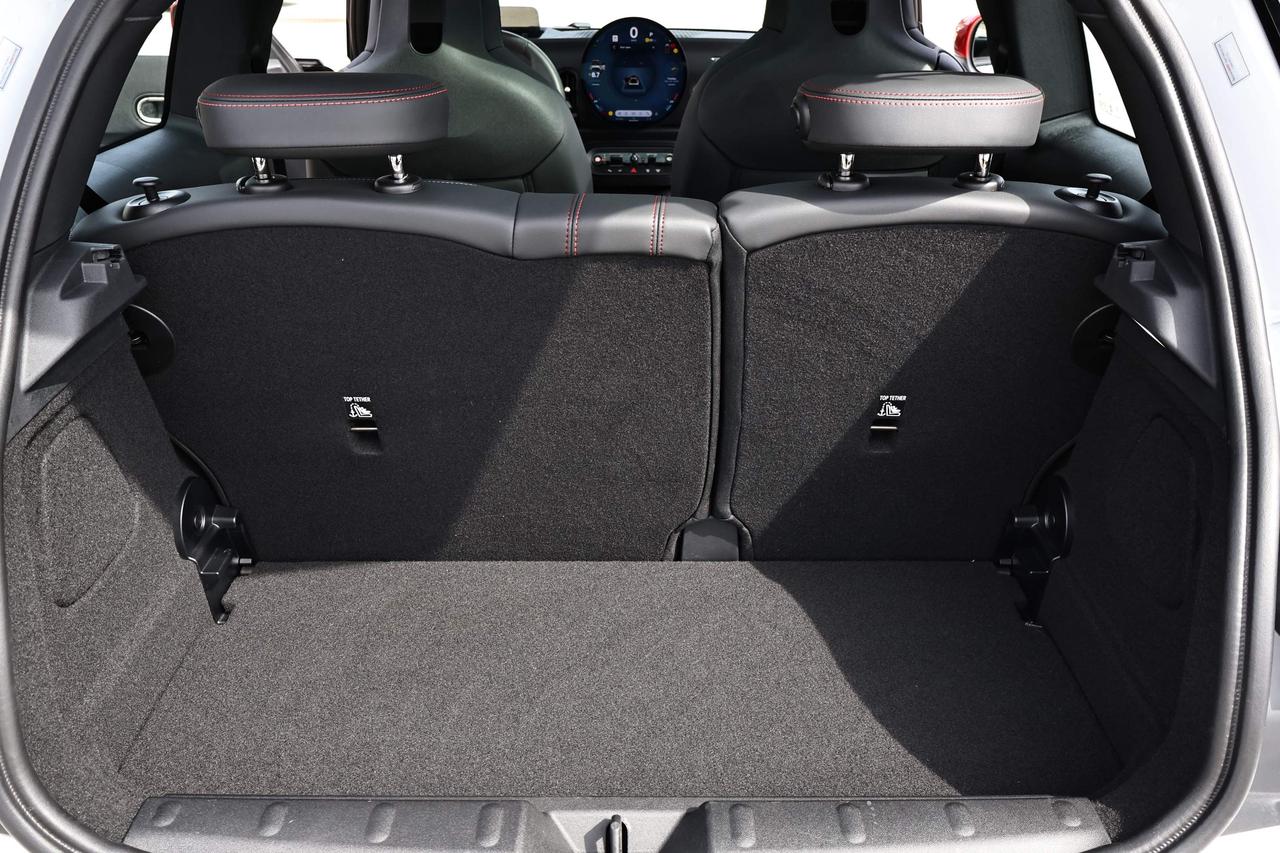 2025 MINI 3 Door John Cooper Works Photo