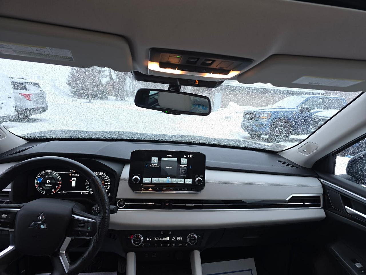 2022 Mitsubishi Outlander GT PREMIUM Photo2