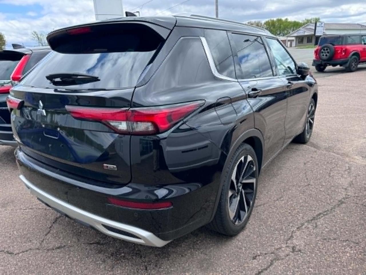 2022 Mitsubishi Outlander GT PREMIUM Photo