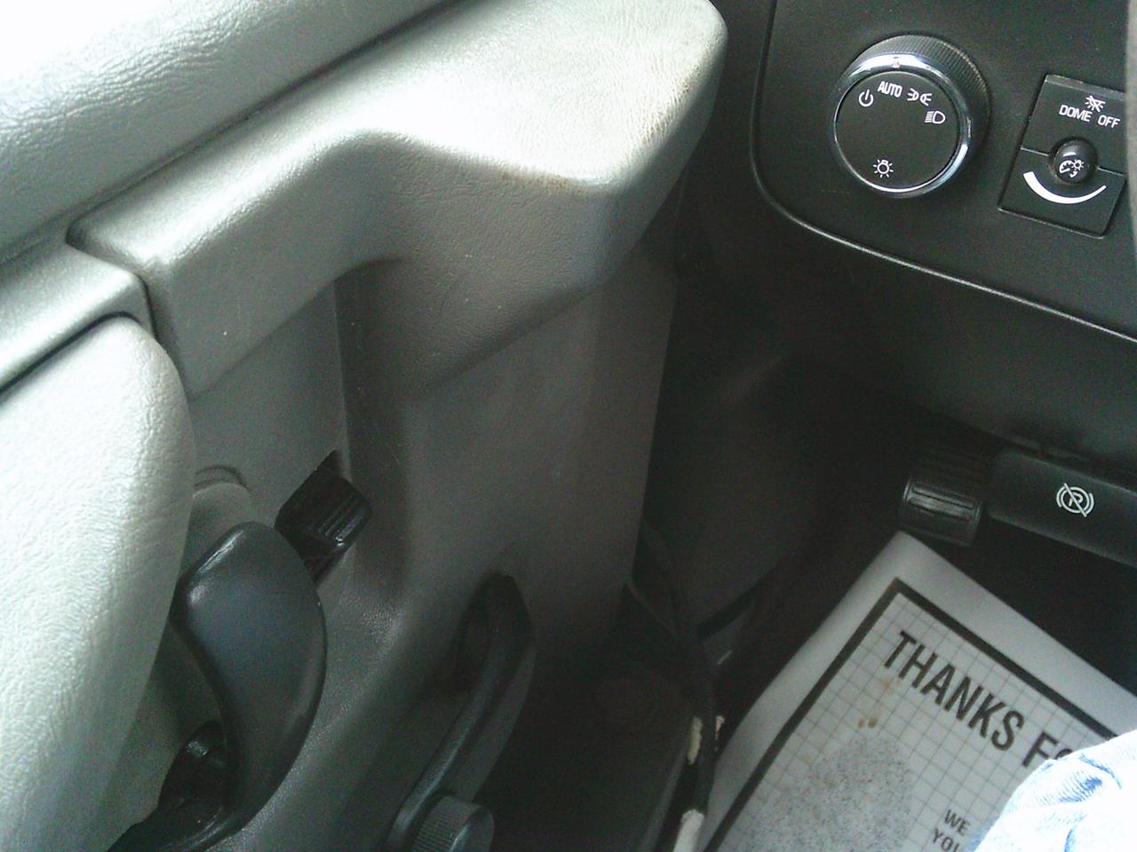 2011 Chevrolet Express RWD 2500 135 Photo