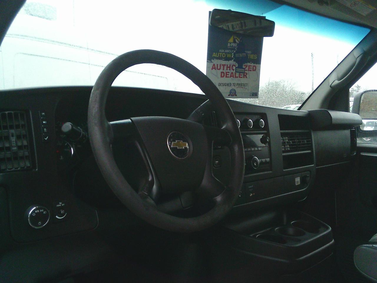 2011 Chevrolet Express RWD 2500 135 Photo