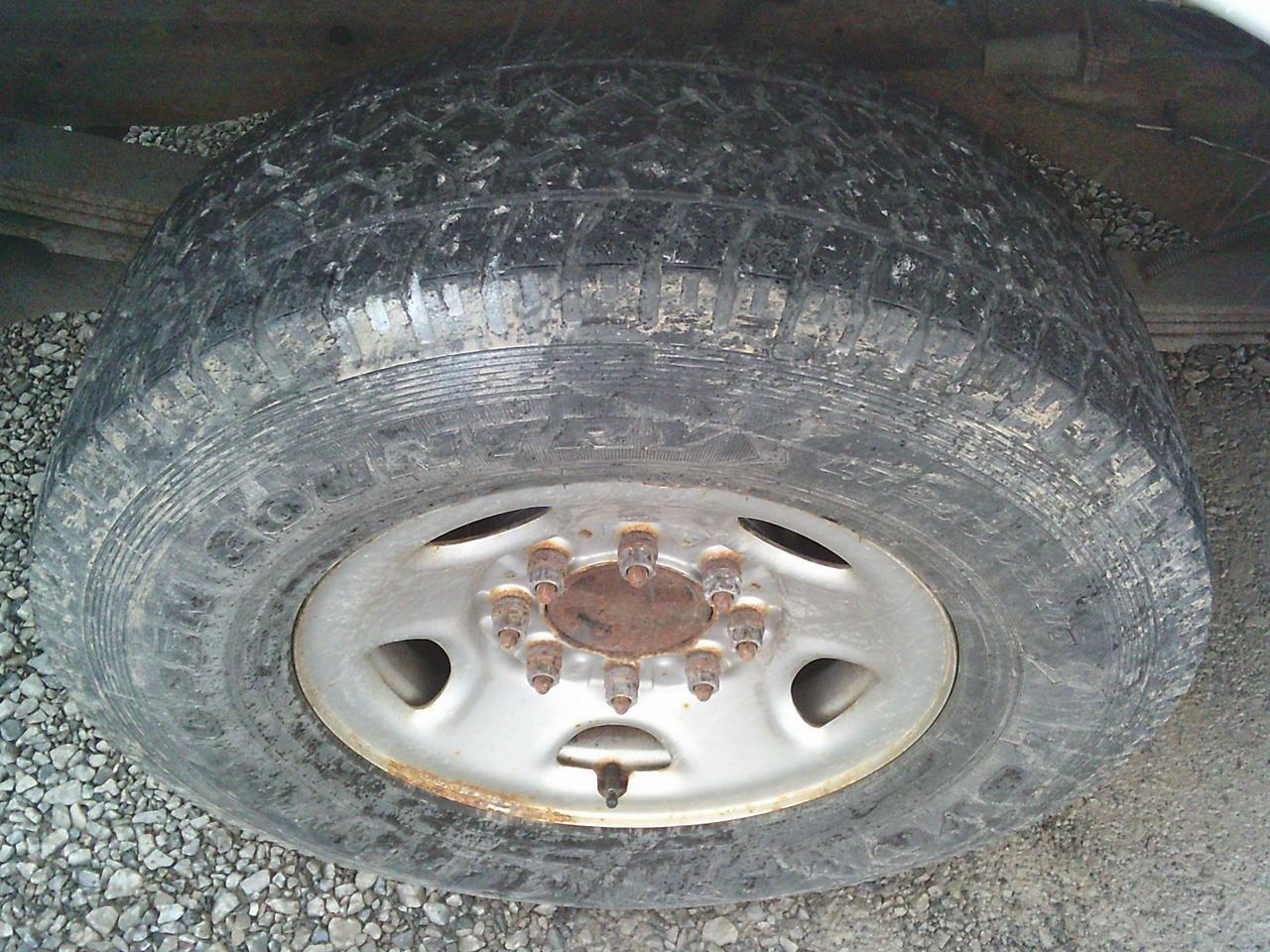 2011 Chevrolet Express RWD 2500 135 Photo