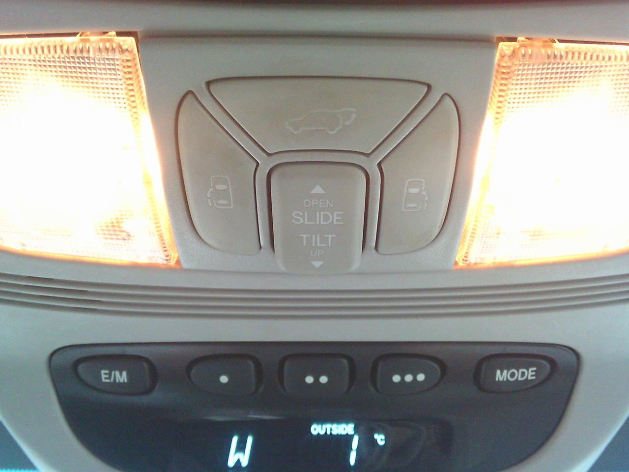 2008 Toyota Sienna wheel chair 5dr XLE Mobility 5 Pass FWD Photo