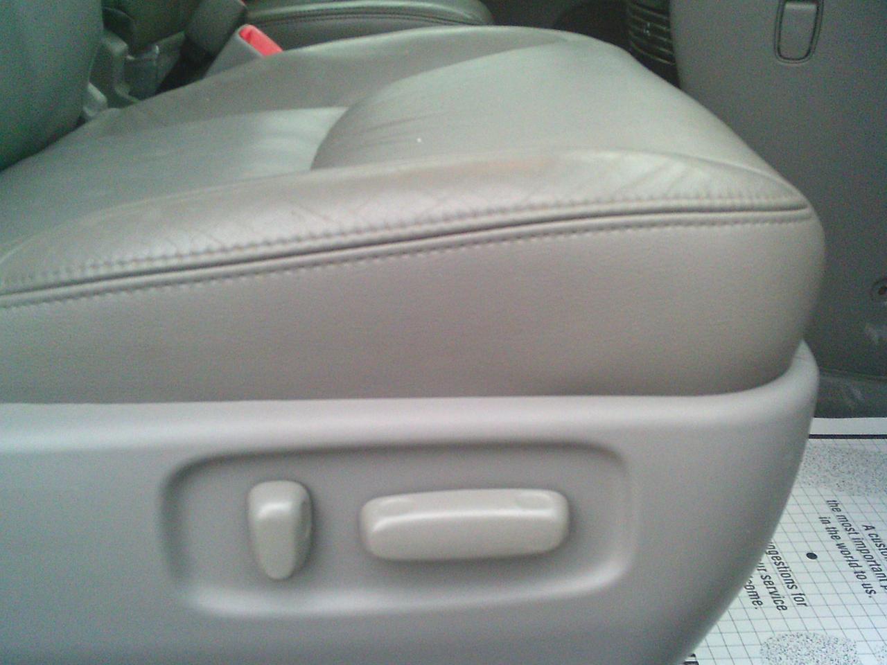 2008 Toyota Sienna wheel chair 5dr XLE Mobility 5 Pass FWD Photo