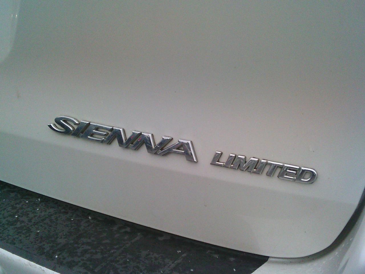 2008 Toyota Sienna wheel chair 5dr XLE Mobility 5 Pass FWD Photo