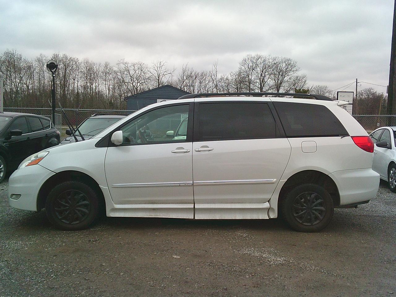 2008 Toyota Sienna XLE Limited