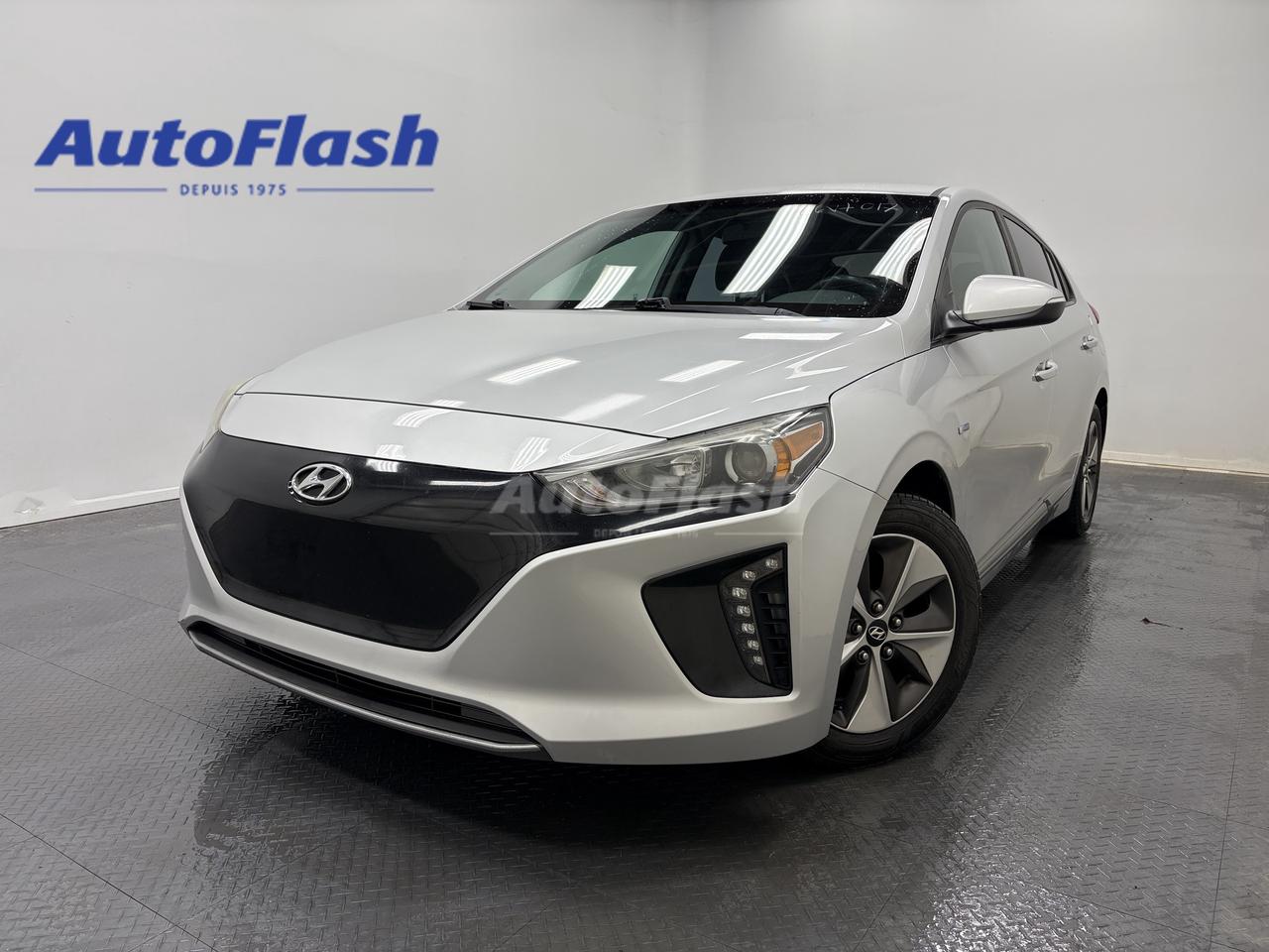 +Apple Carplay 
+Android Auto 
+Bluetooth 
+Cam&eacute;ra de recul / Backup camera 
+Commandes de radio au volant / Steering wheel audio controls 
+D&eacute;marrage &agrave; bouton / Push button start 
+Changements de vitesses au volant / Paddle shifters 
+R&eacute;gulateur de vitesse  / Cruise control 
+Si&egrave;ges chauffants / Heated seats 
+Syst&egrave;me de navigation / Navigation system 
+Surveillance des angles morts / Blind spot monitoring 
+Volant chauffant / Heated Steering wheel
+V&eacute;rifi&eacute; par Carfax / Carfax verified
+Kilom&eacute;trage certifi&eacute; / Certified kilometers
+Historique dentretien / Maintenance history
+Protection m&eacute;canique disponible / Mechanical protection available
+Ce v&eacute;hicule a &eacute;t&eacute; achet&eacute; dun particulier / This vehicle was bought from a private seller



Visitez notre page Google pour voir tous les commentaires positifs que nos clients nous laissent.
 
Financement rapide et facile, 1ere, 2e et 3e chances au cr&eacute;dit, approbation en 30 minutes, taux dacceptation tr&egrave;s &eacute;lev&eacute;. 

Essayez notre demande de cr&eacute;dit s&eacute;curis&eacute; en ligne, sans obligation! 

Nous sommes les sp&eacute;cialistes des autos, fourgonnettes, VUS, 4x4, et les camions l&eacute;gers jusqu&agrave; une tonne. 

*Seulement le nettoyage de base du v&eacute;hicule, fait par un sous-traitant, est inclus. Pour un perfectionnement de lesth&eacute;tique int&eacute;rieur/ext&eacute;rieur, dont une d&eacute;contamination de la peinture, des retouches de peinture, faites par nos experts en esth&eacute;tique, une somme de 249$ sera ajout&eacute;e &agrave; votre facture. Aussi disponible, loption dimmatriculer la voiture sur place, qui vous permet d&eacute;pargner du temps et le co&ucirc;t de 25$ du transit temporaire.

*AutoFlash se r&eacute;serve le droit de refuser un paiement en comptant. 

*************

Since 1975 AutoFlash has offered the best price-quality and excellent service. 

Visit our Google page to read all the nice things our clients have to say about us.

We have financing for all credit situations. 1st 2nd 3rd chance credit with an excellent approval rate!

Try our secured online credit application any time, with no obligation! 

We specialize in all brands, makes and models. Whether you need a car, truck, SUV or minivan, we can help you.

And if we dont have it, well find it for you!

*Only the basic cleaning of the vehicle, done by a subcontractor, is included in the advertised price. For a complete interior/exterior detailing, done by our esthetic specialists, which includes a complete paint decontamination and paint touch-ups if needed, an amount of 249$ will be added to your invoice. Also available, in-house licensing, which allows you to save the $25 for a temporary Transit.

*AutoFlash reserves the right to refuse a cash payment.