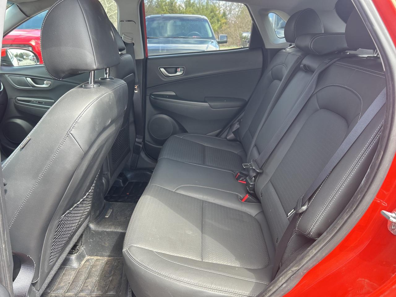 2020 Hyundai KONA LUXURY, CLEAN CARFAX, SUNROOF, LEATHER, BACKUP CAM - Photo #21