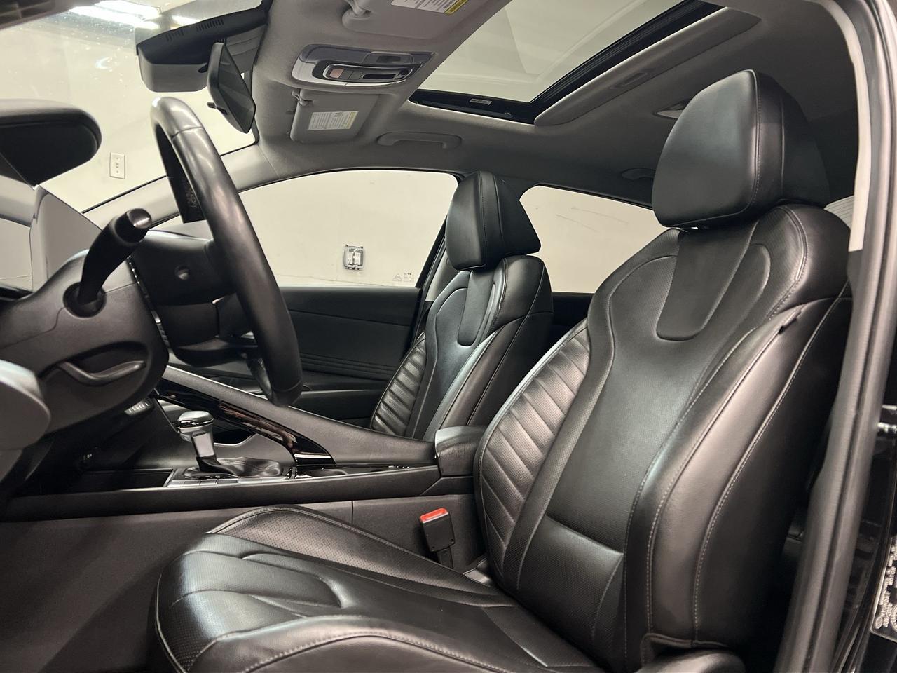 2024 Hyundai Elantra Hybrid LUXURY | HTD LEATHER | SUNROOF | CARPLAY Photo