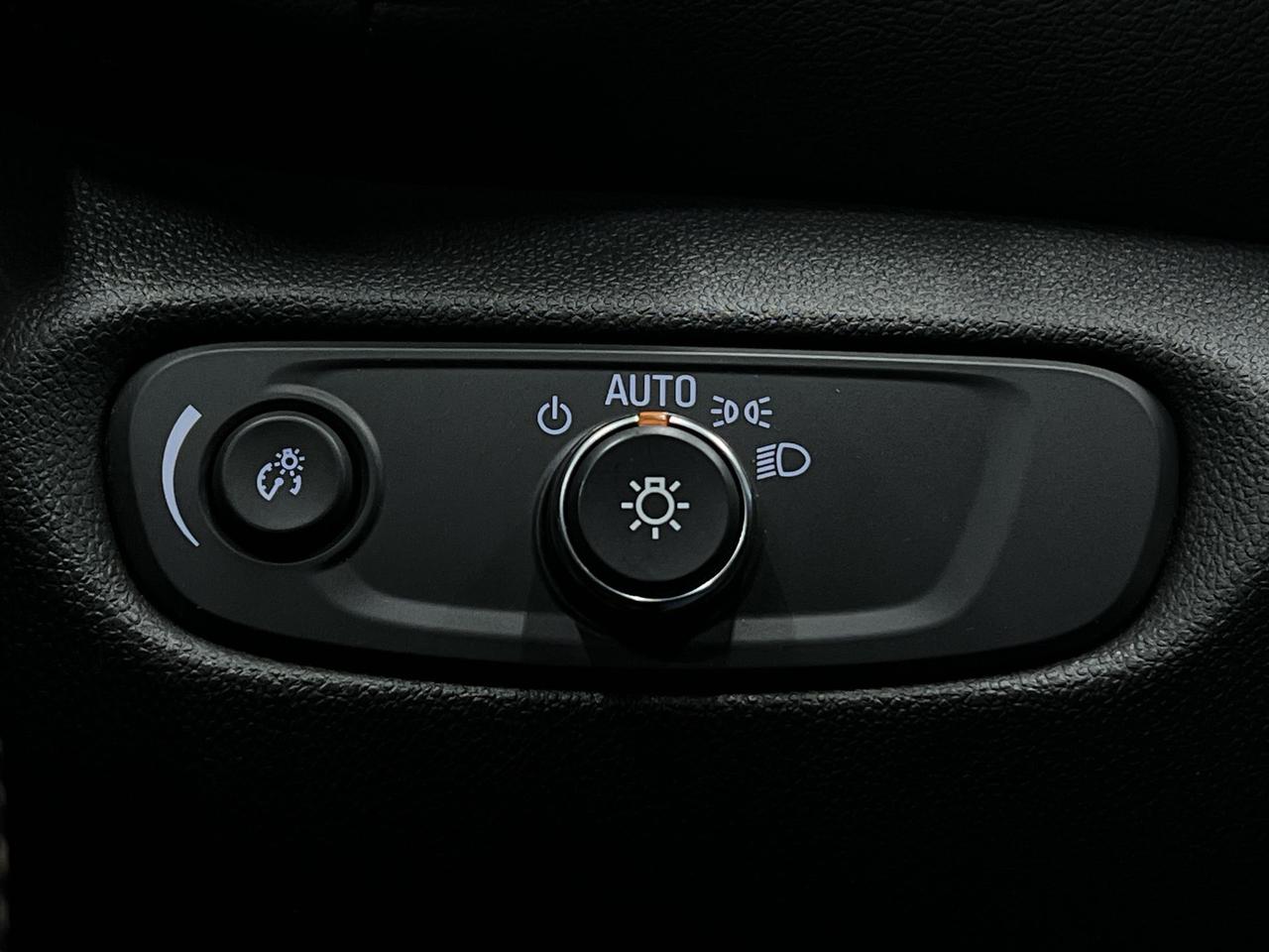 2019 Chevrolet Blazer PREMIER PLUS AWD | 305HP | HTD LEATHER | CARPLAY Photo