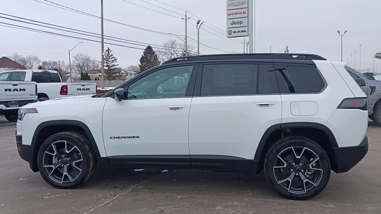 2026 Jeep Cherokee Overland 4x4 Photo