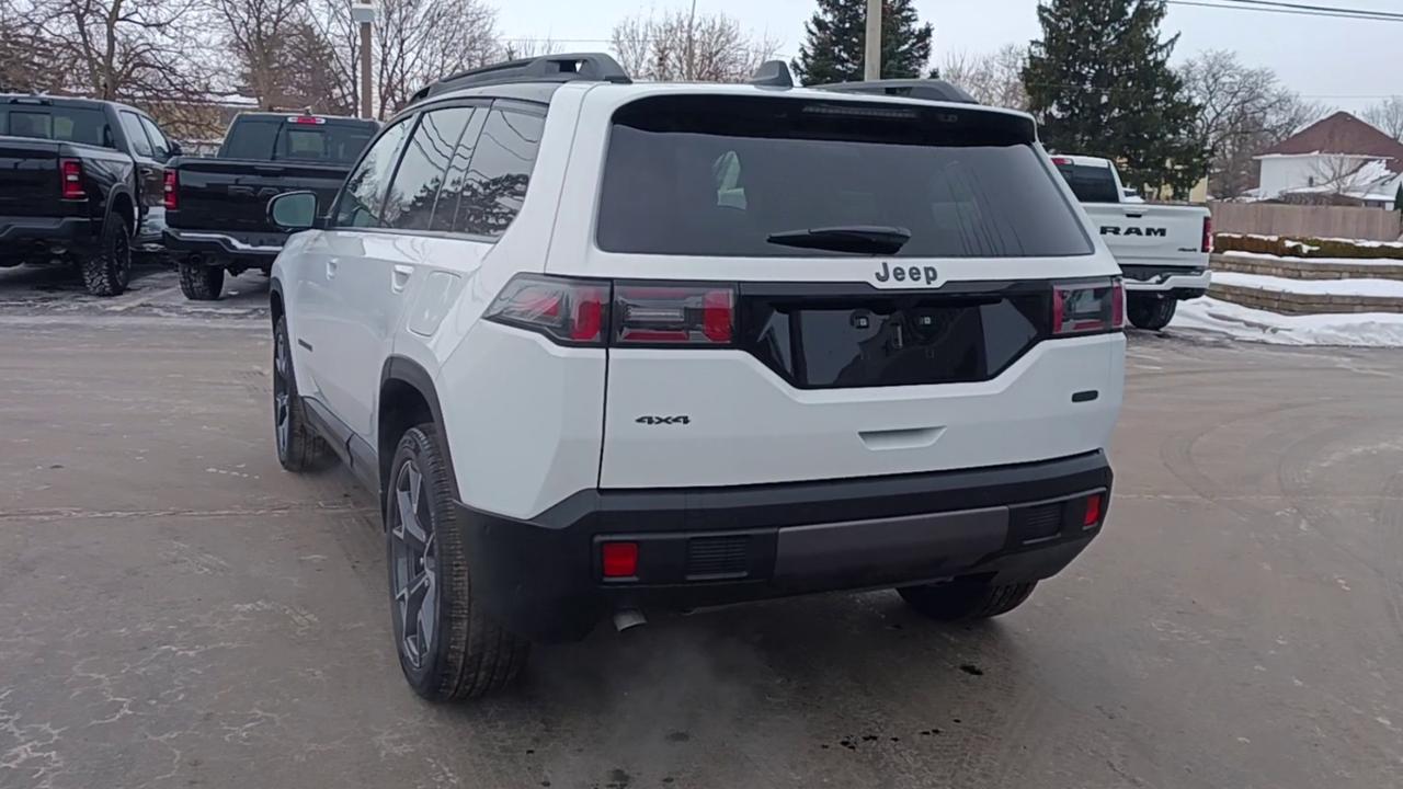 2026 Jeep Cherokee Overland 4x4 Photo
