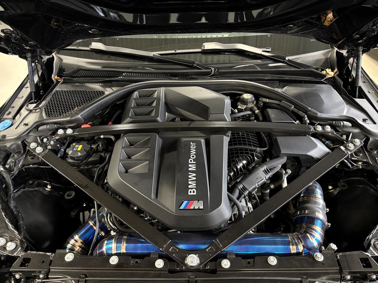 2022 BMW M4 Coupe|MANUAL|CUSTOMTITANIUMINTAKE|CARBONSEATS|HUD| Photo