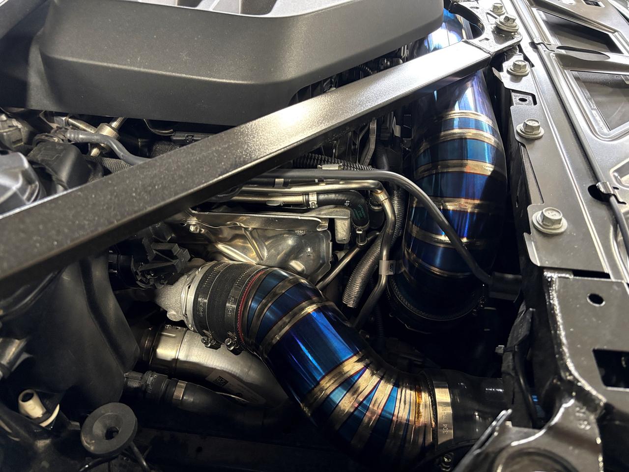 2022 BMW M4 Coupe|MANUAL|CUSTOMTITANIUMINTAKE|CARBONSEATS|HUD| Photo