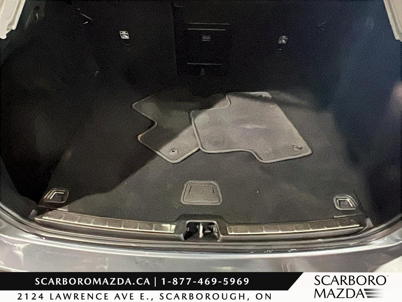 2021 Volvo XC60 Momentum Photo