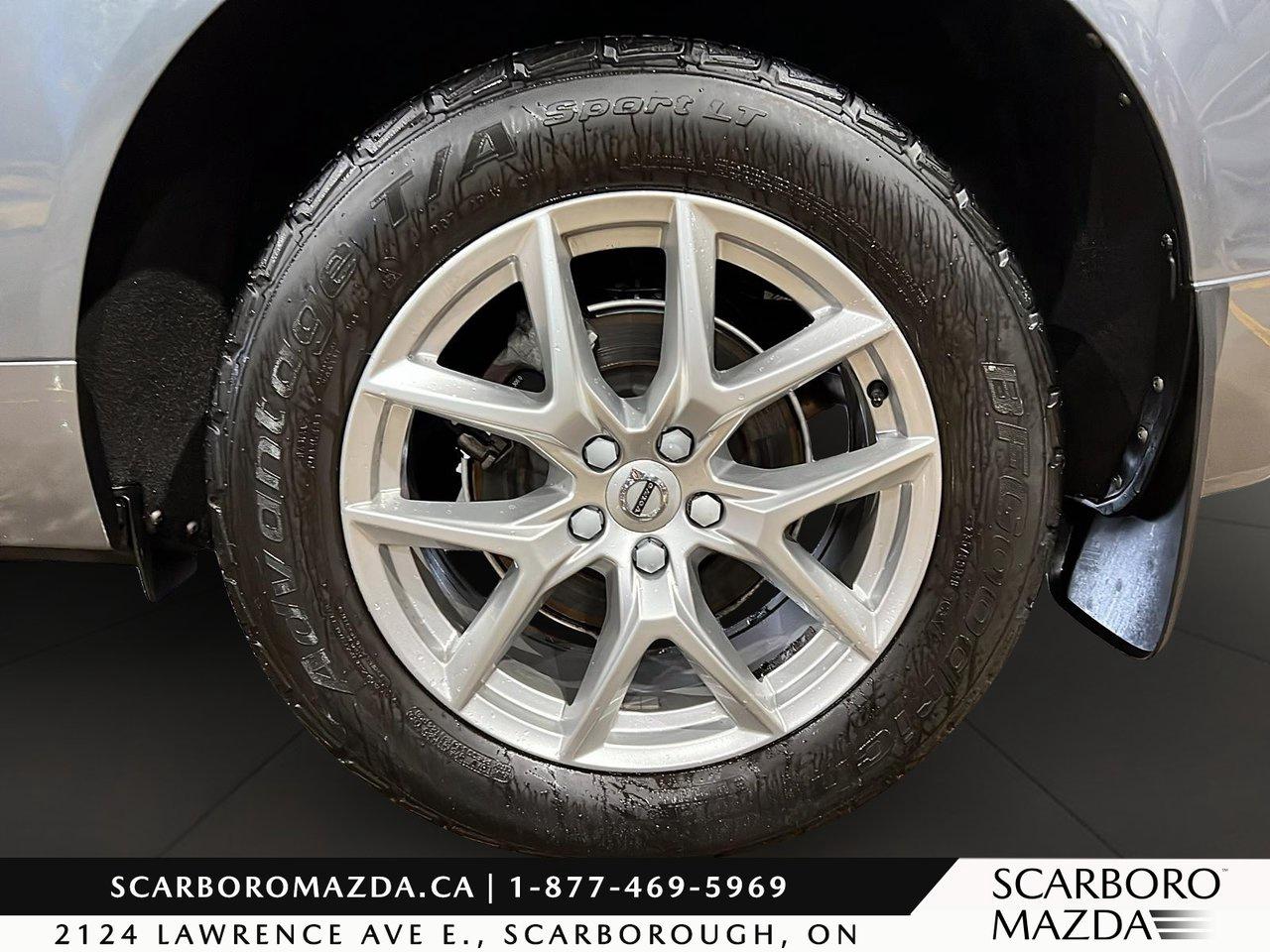 2021 Volvo XC60 Momentum Photo