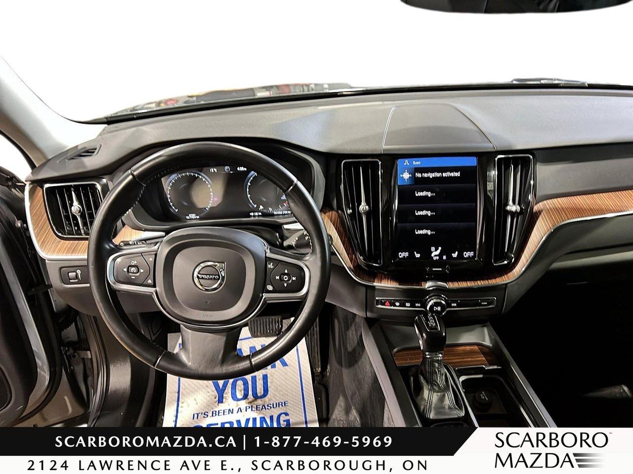 2021 Volvo XC60 Momentum Photo