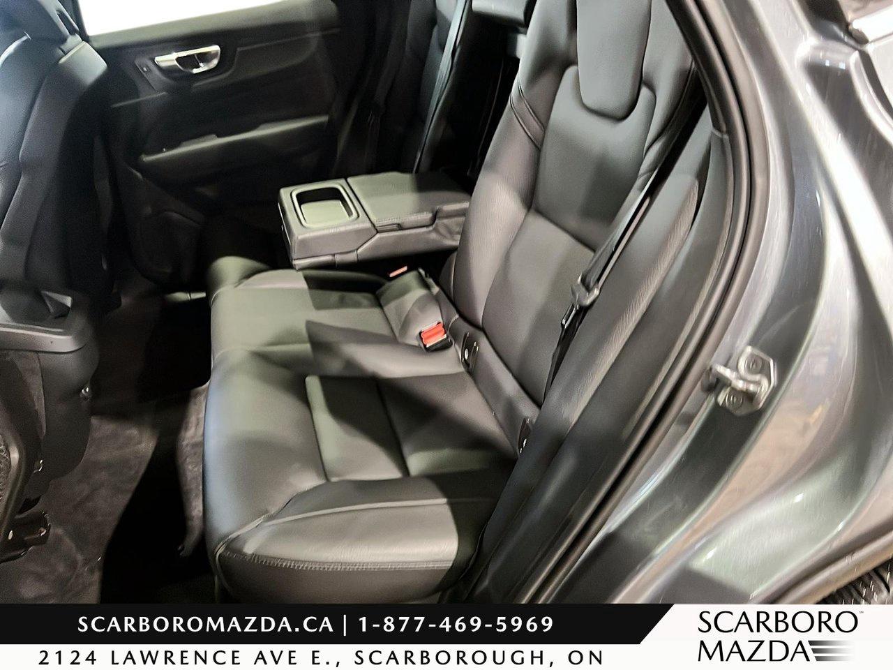 2021 Volvo XC60 Momentum Photo