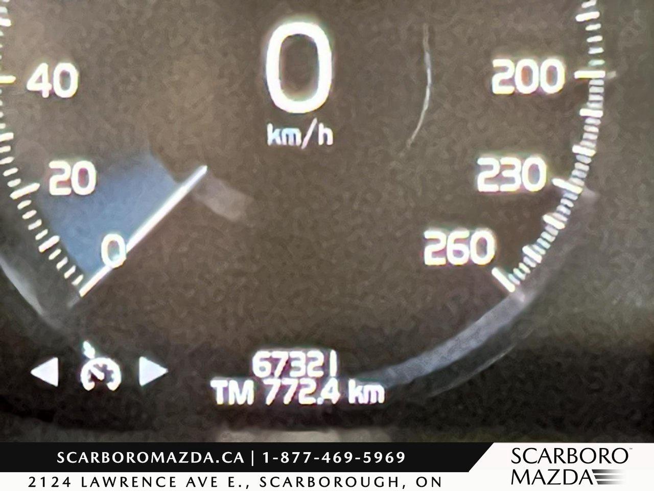 2021 Volvo XC60 Momentum Photo