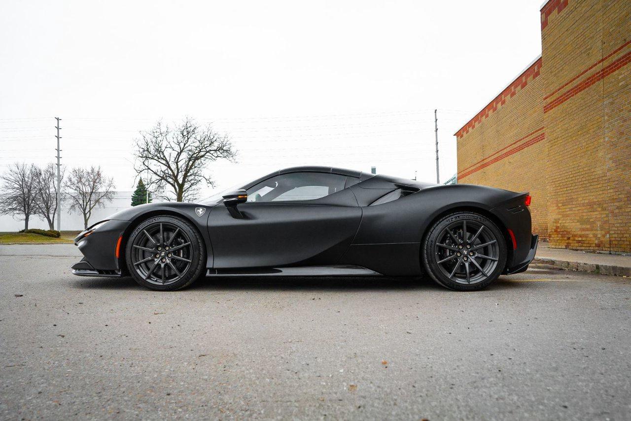 2023 Ferrari SF90 Spider  Photo4