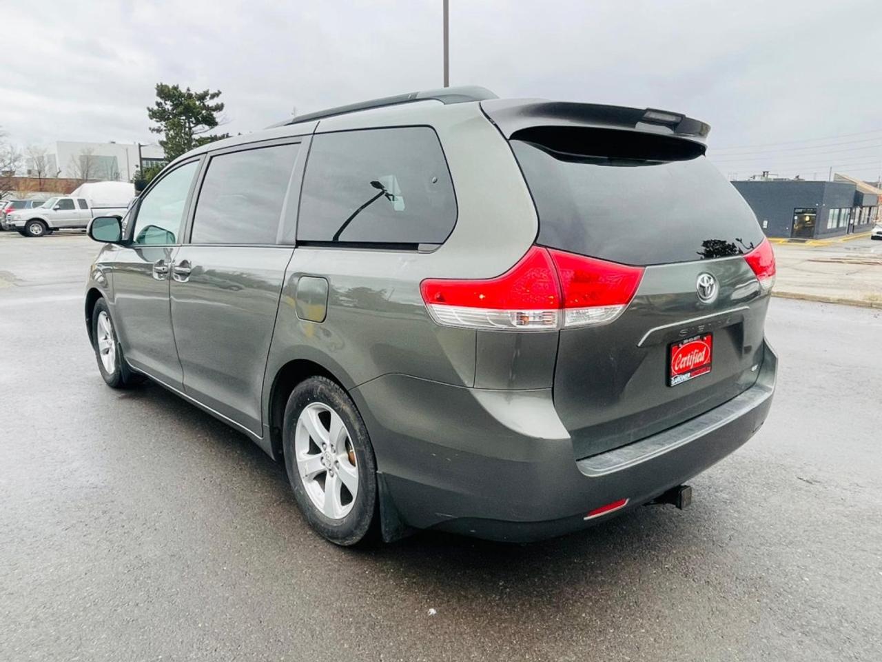 2011 Toyota Sienna LE 4dr Front-wheel Drive Passenger Van Automatic Photo